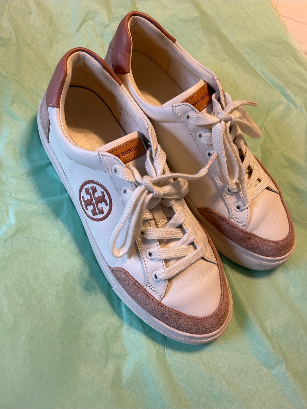 Tory Burch White Leather Sneakers with Dusty Rose Accents and Logo
